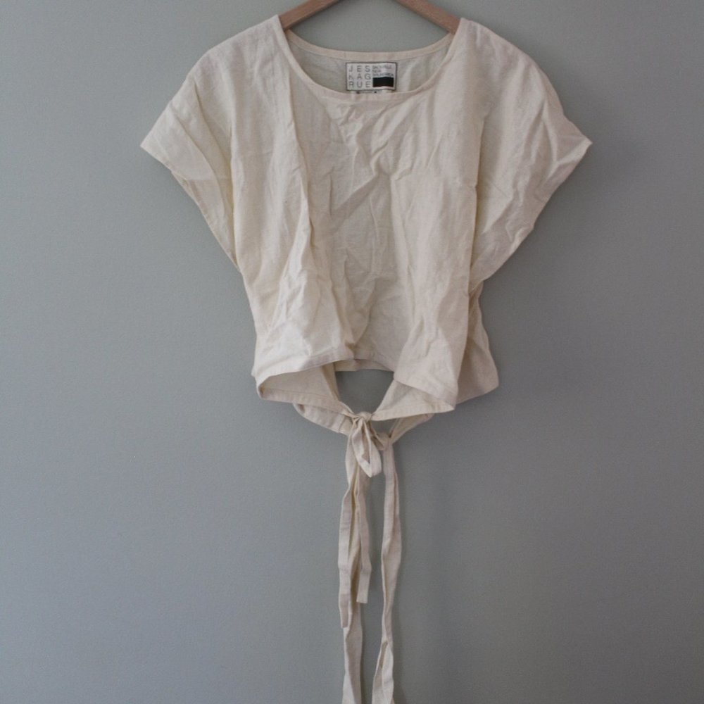 Jeska Grue wrap top